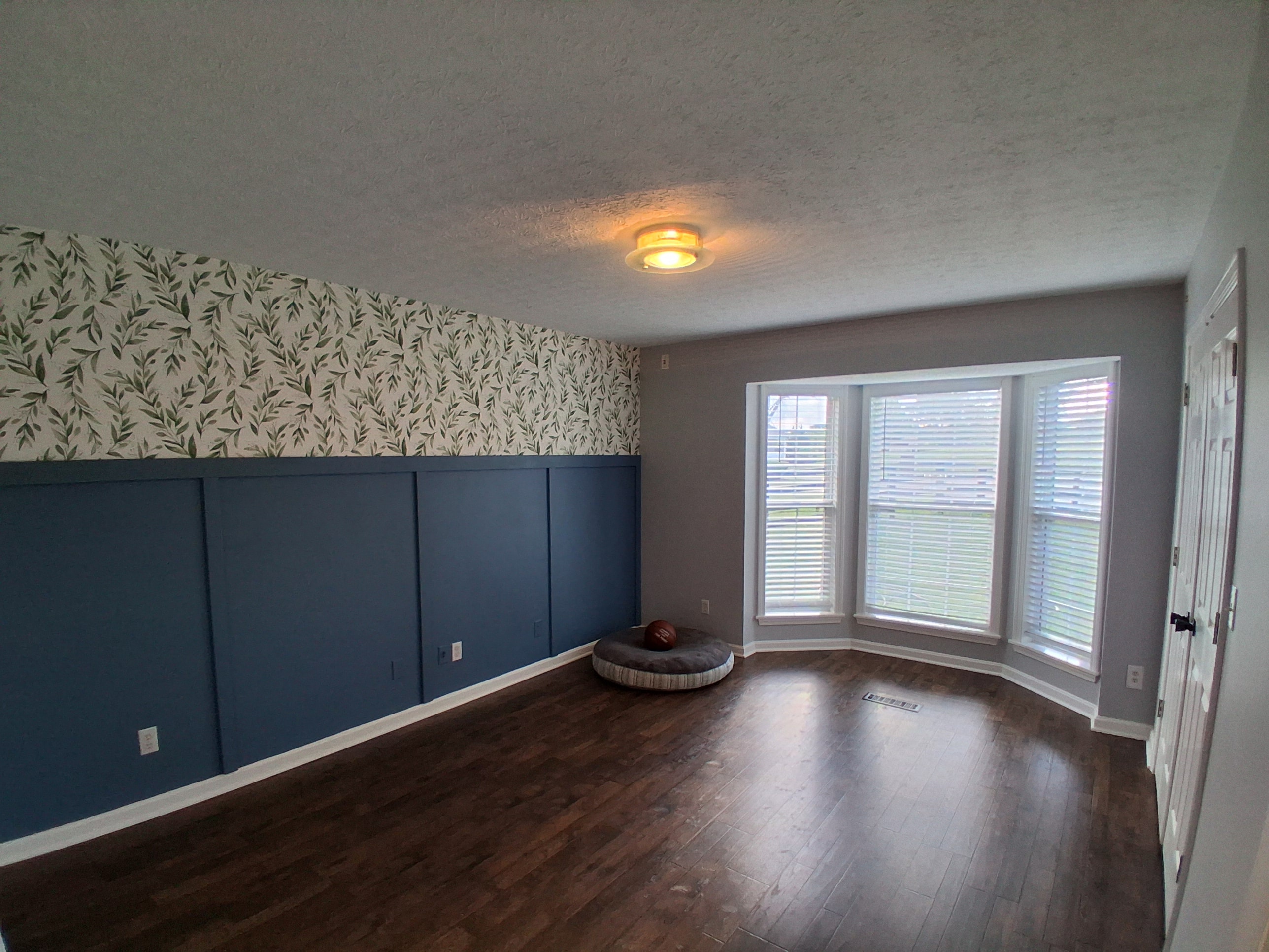 Wainscoting & Accent Wall — before